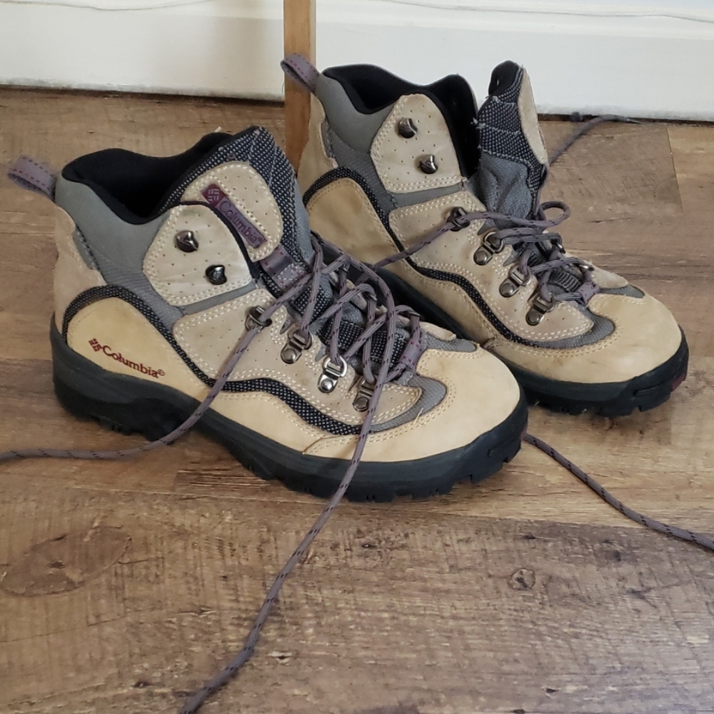 Columbia hiking boots